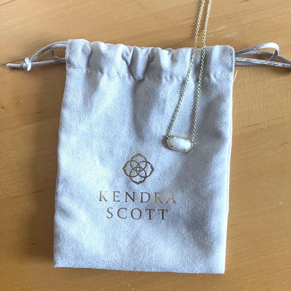 White Kendra Scott Elisa Pendant Necklace